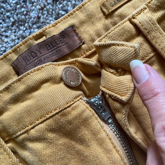 Judy Blue Jeans Garment Dyed Mustard Womens Size 7 28 Stretchy - Picture 7 of 9